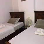 Cozy House 2Br, Airport, Who